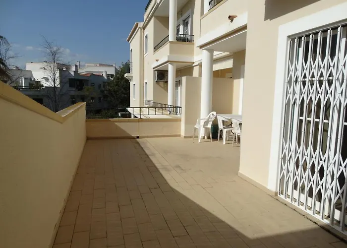 Apartamento Com Piscina Junto A Praia - Alvor