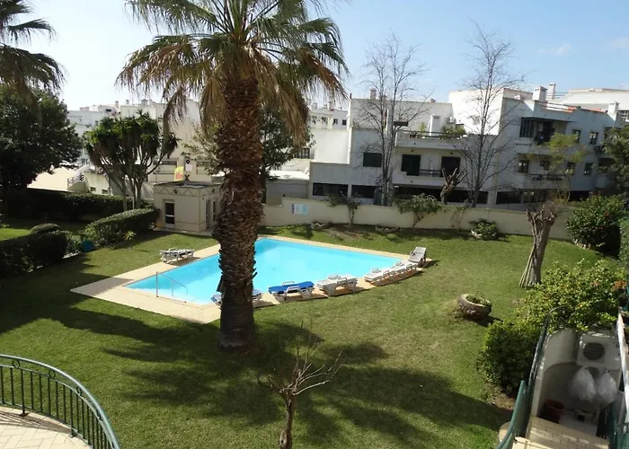Apartamento Com Piscina Junto A Praia - Alvor